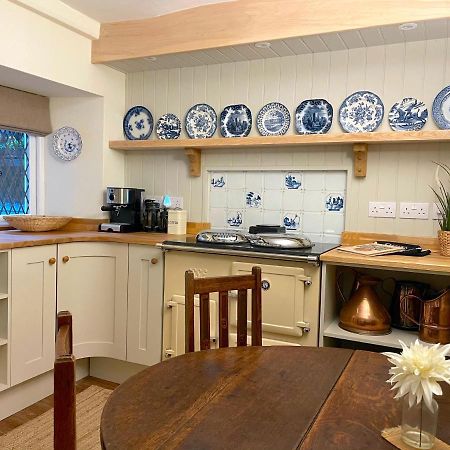 Charming Cottage In The Heart Of Sherborne Sherborne  Dış mekan fotoğraf